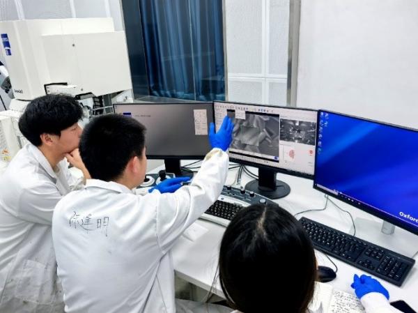 在强国伟业中发出青春之声 ——钽电芯程团队开启互联创业新征程